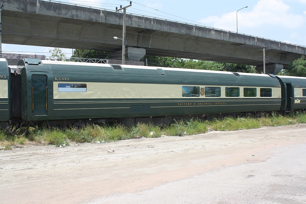 E&O Express RS 392 am 13.Mai 2012 auf dem Gelnde des Phahon Yothin Yard. 


