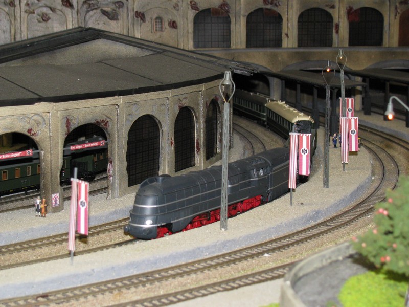Epoche II - Szene (II. Weltkrieg) auf der H0-Anlage, Hohenfichte 06.06.2010
