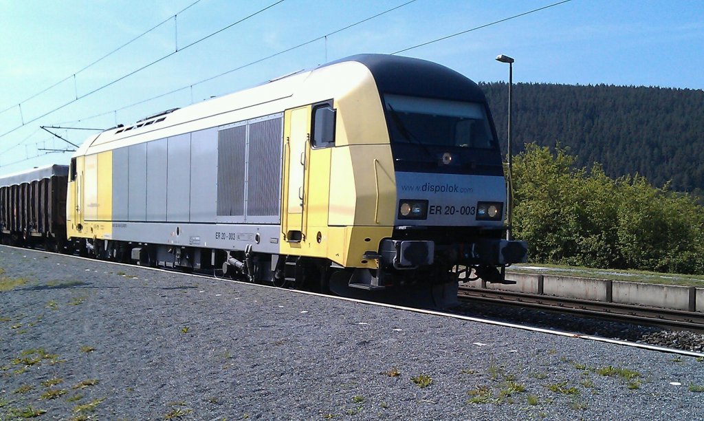 ER 20-003 mit einem Schrottzug / Eaos-Zug am 19.05.2012 in Gundelsdorf. 