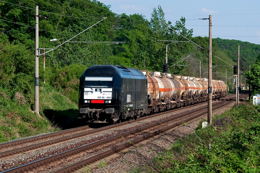 ER 20 - 009  Express Rail  bei Bratislava - Lamac. Die Aufnahme enstand am 30.04.2012.