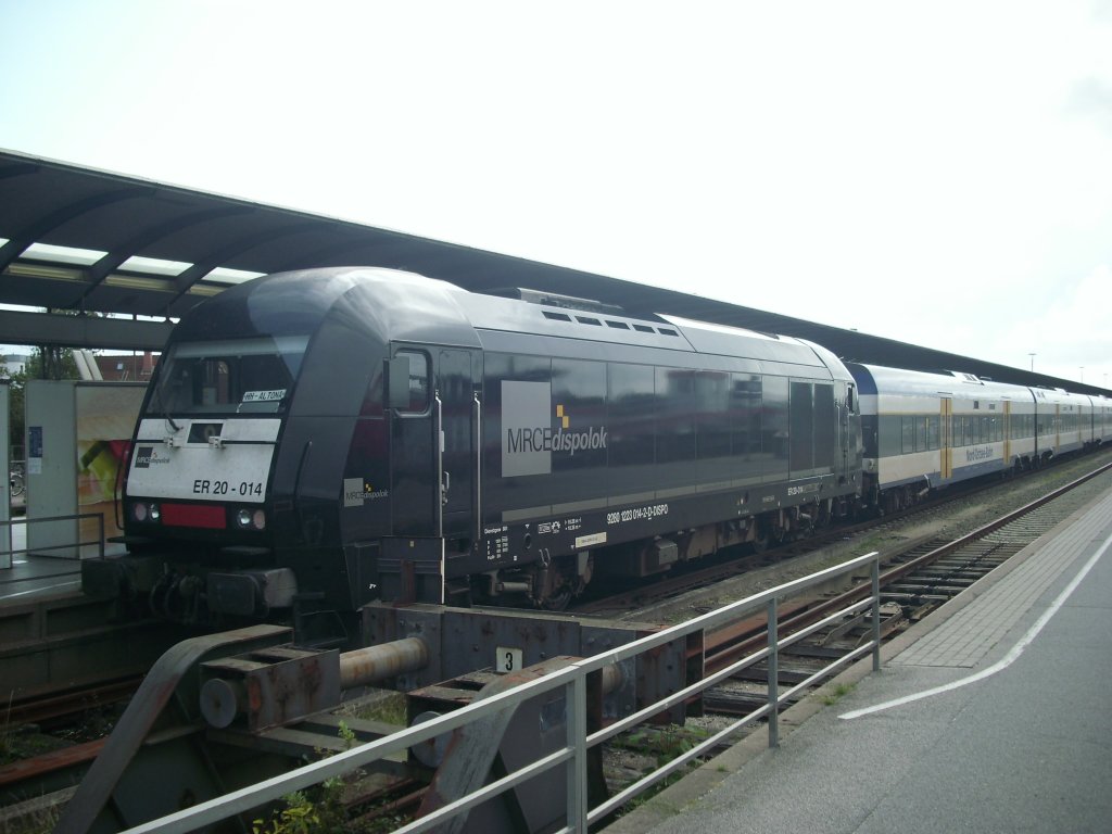 ER 20-014 ist eine Dispolok die momentan der NOB (Nord-Ostsee-Bahn) geh�rt sie wird auf der Strecke 
Hamburg Altona –Westerland (Marschbahn) eingesetzt. 

