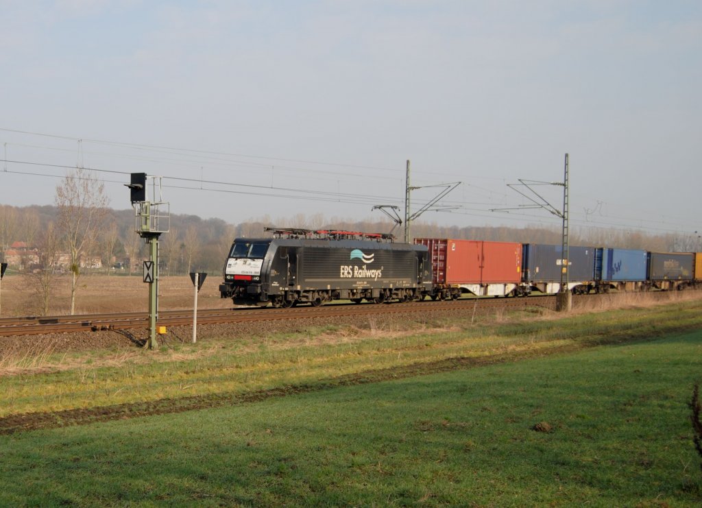 ERS Railways ES64F4-998 ( 189 098 ) mit Container am 15.3.11 in Richtung Aachen bei bach-Palenberg