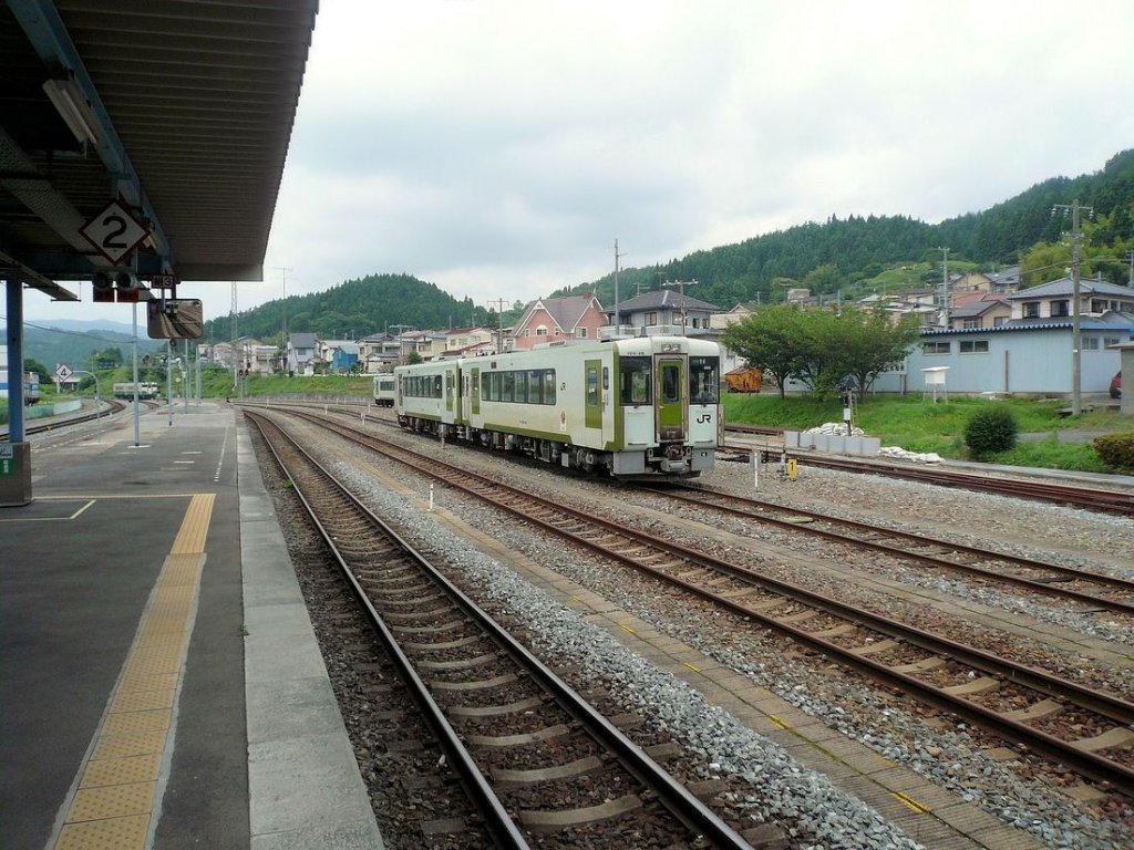 Erschttert und in tiefer Trauer ist den wohl ber zehntausend verschollener Menschen zu gedenken alleine entlang der Kstenlinie von Nordost-Japan. Kesennuma, 9.Juli 2010. Diese Stadt ist vollkommen zerstrt und verbrannt. 