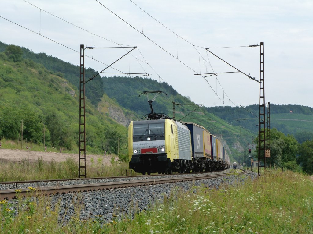 ES 64 F4-030 /189 930 von Dispolok durchfhrt am 7.8.13 mit einem KLV das Maintal von Wrzburg Richtung Gemnden (Main!)
Eingefangen bei Karlstadt(Main!)