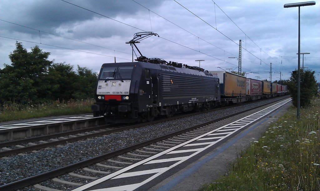 ES 64 F4 - 038 der TX Logistik mit einem KLV Zug am 13.07.2012 in Gunzenhausen. 