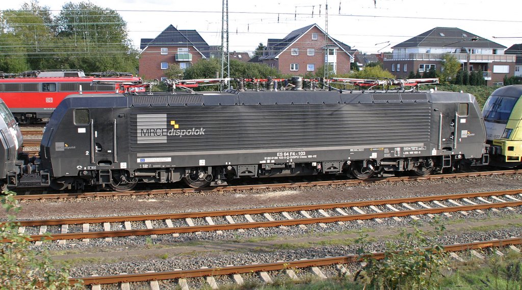 ES 64 F4-103 sthet am 17.10.10 in Bremerhaven-Lehe