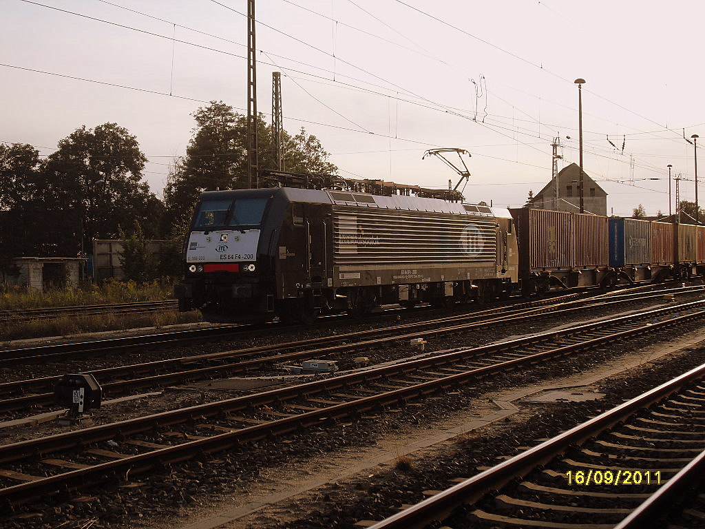 ES 64 F4-200 (189 200)der ITL fuhr am 16.09.2011 durch Stendal in Richtung Magdeburg. 