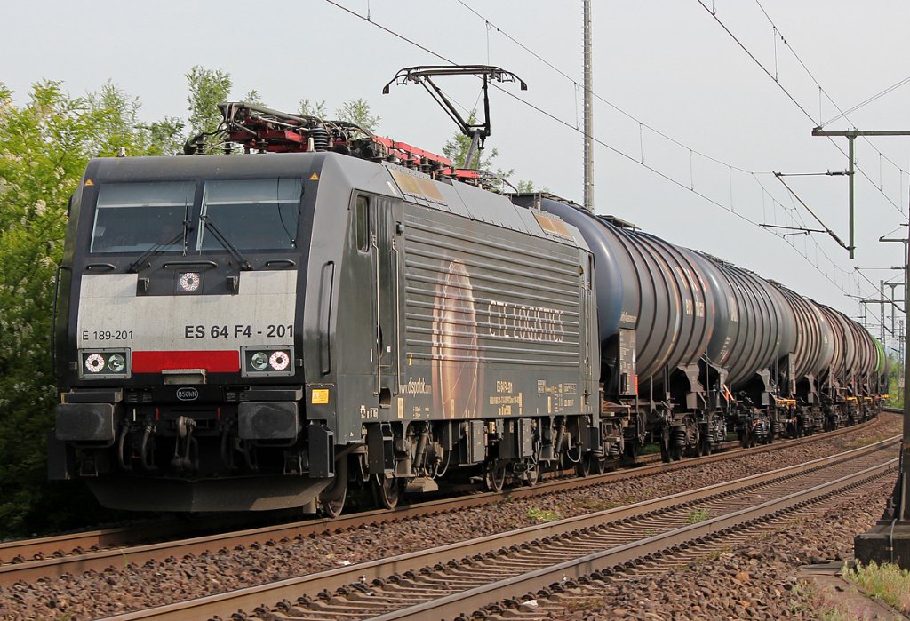 ES 64 F4-201  CTL Logistics  mit Kesselzug in Porz Wahn am 05.05.2011