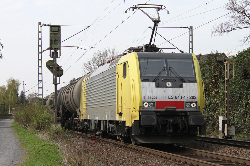 ES 64 F4-202 mit Kewa am 2.4.12 in Bonn-Limperich.