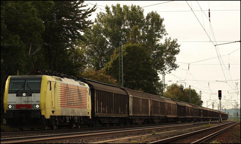 ES 64 F4 -206 (189 206) an Locon vermietet zog die Sonntgliche Locon Leistung gegen 17:15 durch Mangolding. (12.09.2010)