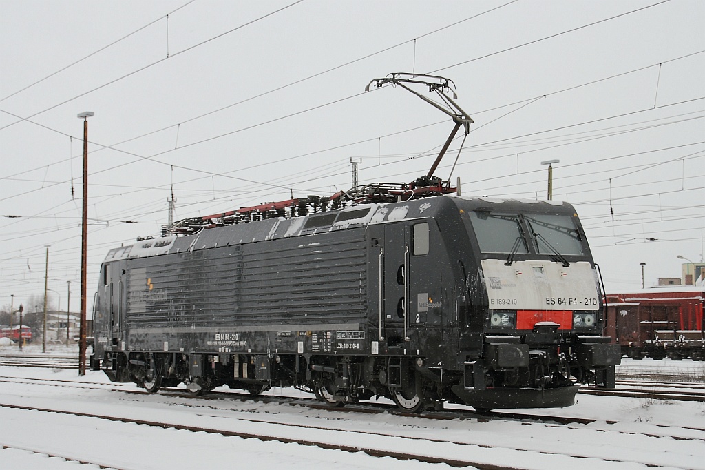 ES 64 F4-210 abgestellt am 02.12.2010 in Angermnde