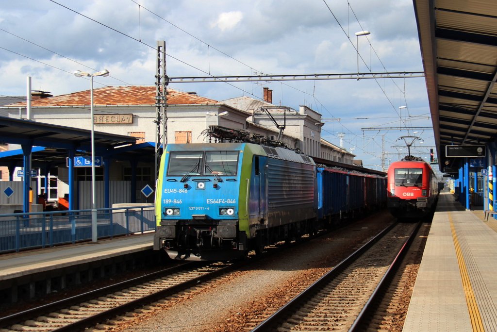ES 64 F4 846 mit einem Kohlezug bei der Durchfahrt des sterreich-tschechischen Grenzbahnhof Breclav/Lundenburg (Ba), die fahrt ging weiter in Richtung Bratislava; am 26.05.2013