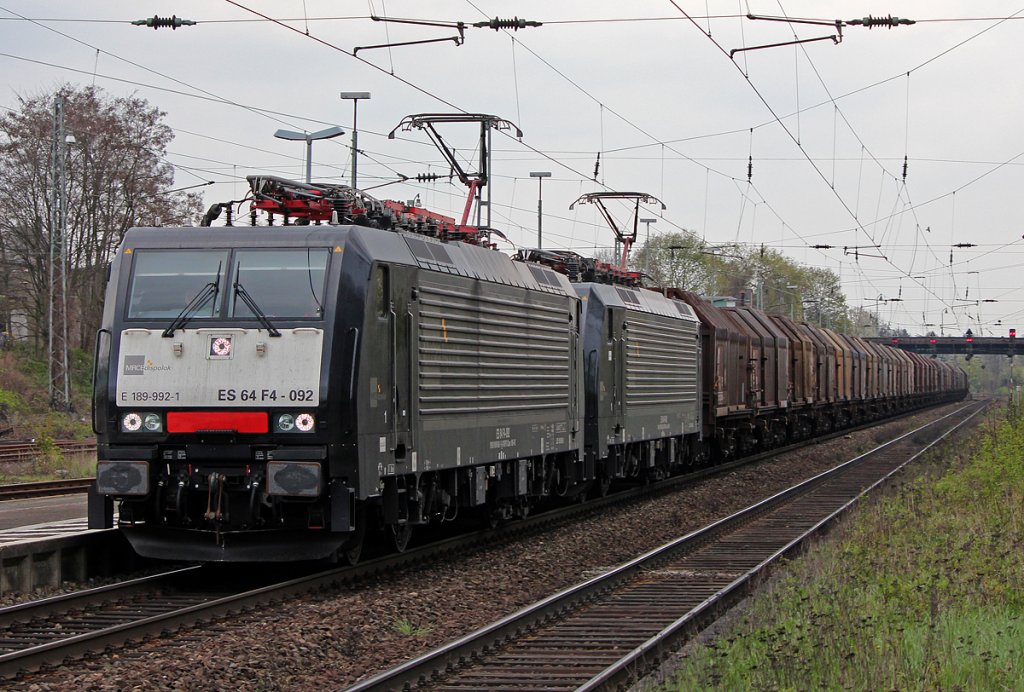 ES 64 F4-992 & ES 64 F4-982 in TXL Diensten mit Stahlzug in Bonn Beuel am 15.04.2012, Gru� an den Tf !