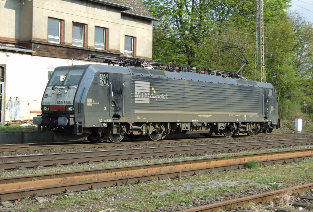 ES 64 F4-992 als Lz am 14.4.10 in Ratingen-Lintorf