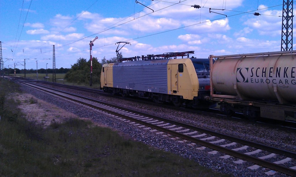 ES 64 F4  Siemens Dispolok  am 17.05.2012 zwischen Forchheim und Bamberg. 