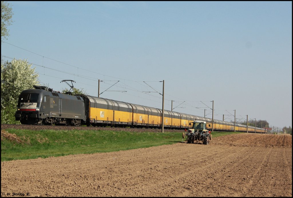 ES 64 U2 - 005 bespannte am 20.04.2011 den 16 Uhr Altmman von Landshut nach Regensburg. Sie fuhr davor Lokzug nach Landshut. (Kfering)