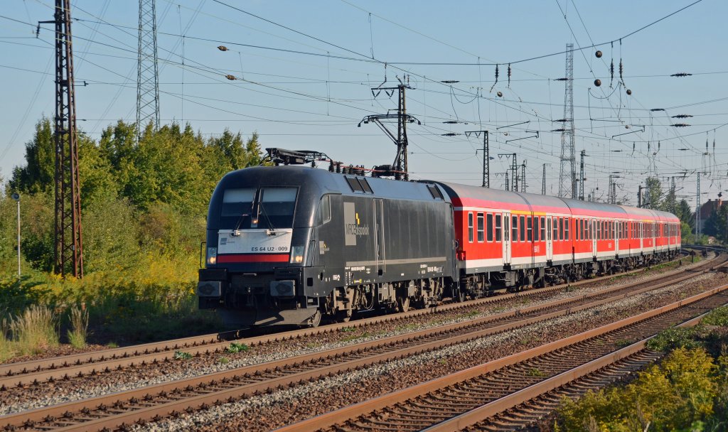 ES 64 U2 - 009 durchfhrt am 03.09.11 mit einer RB Halle - Eisenach Grokorbetha.