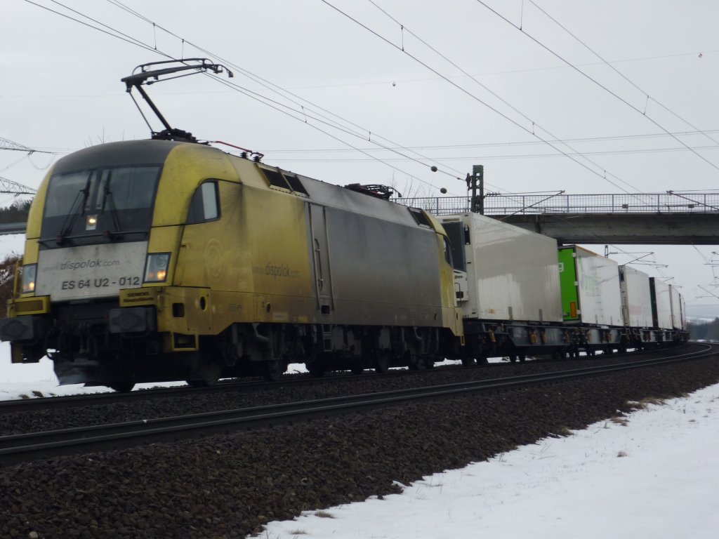 ES 64 U2 010 mit Gz, zwischen Gemnden (Main) und Karlstadt (Main), am 03.02.2010