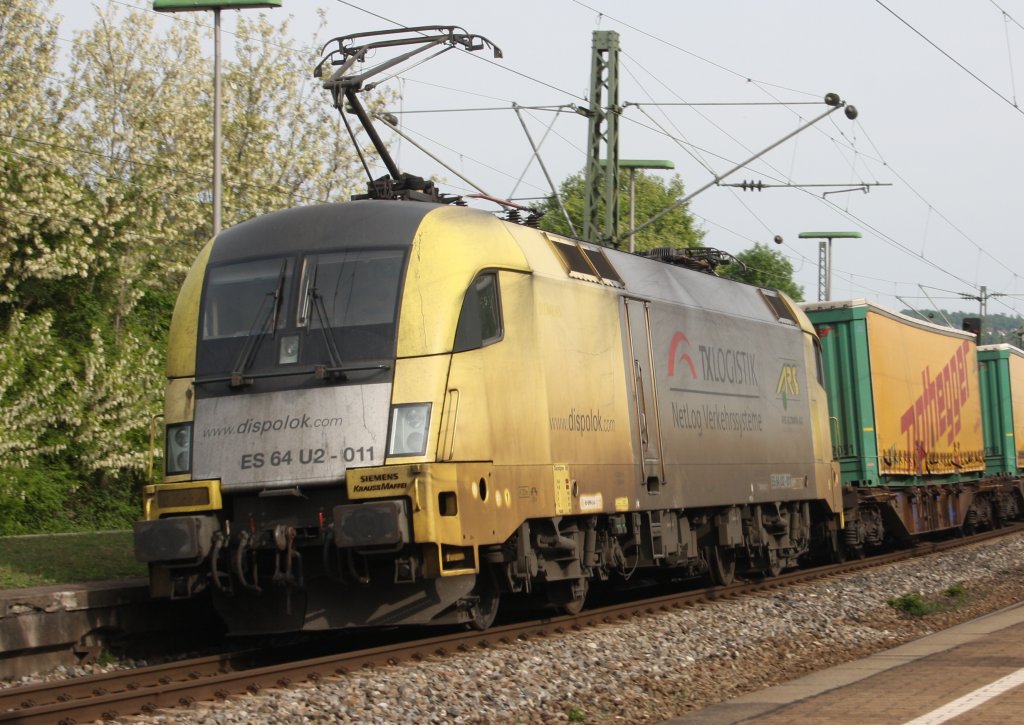 ES 64 U2-011 von TX Logistik in Stutgart Untertrkheim am 6. Mai 2011 