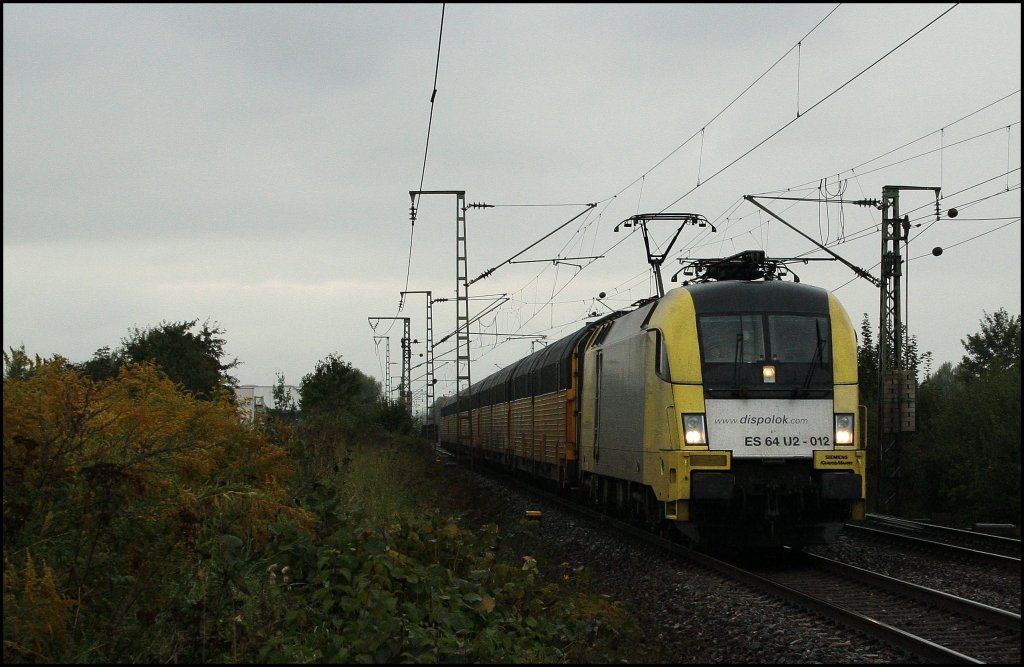 ES 64 U2 -012 kommt mit Altmann Leerpark nach Landshut wieder zurck. (15.09.2010, Obertraubling)
