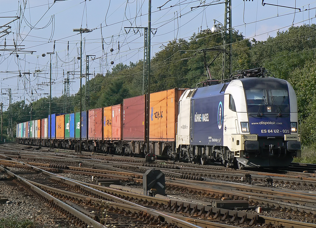 ES 64 U2-035 der Wiener Lokalbahnen in Gremberg am 29.09.2010