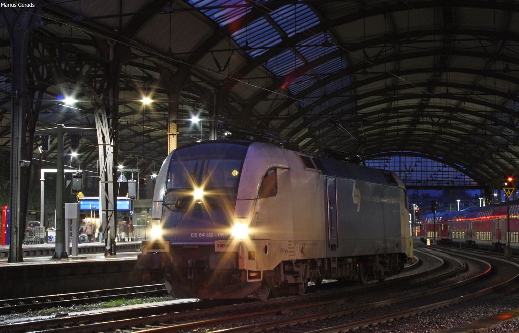 ES 64 U2 - 060 beim rangieren in Aachen Hbf 30.12.09