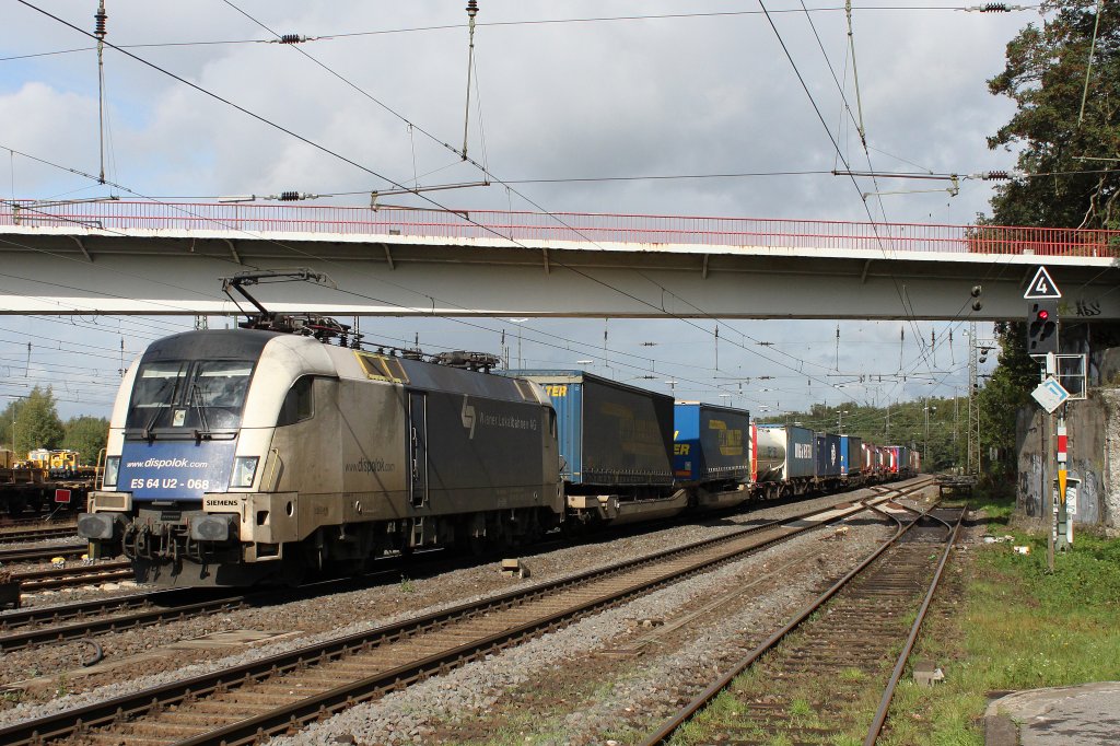 ES 64 U2-068 mit Gz am 7.10.11 in Duisburg-Entenfang.Gru an den Tf!