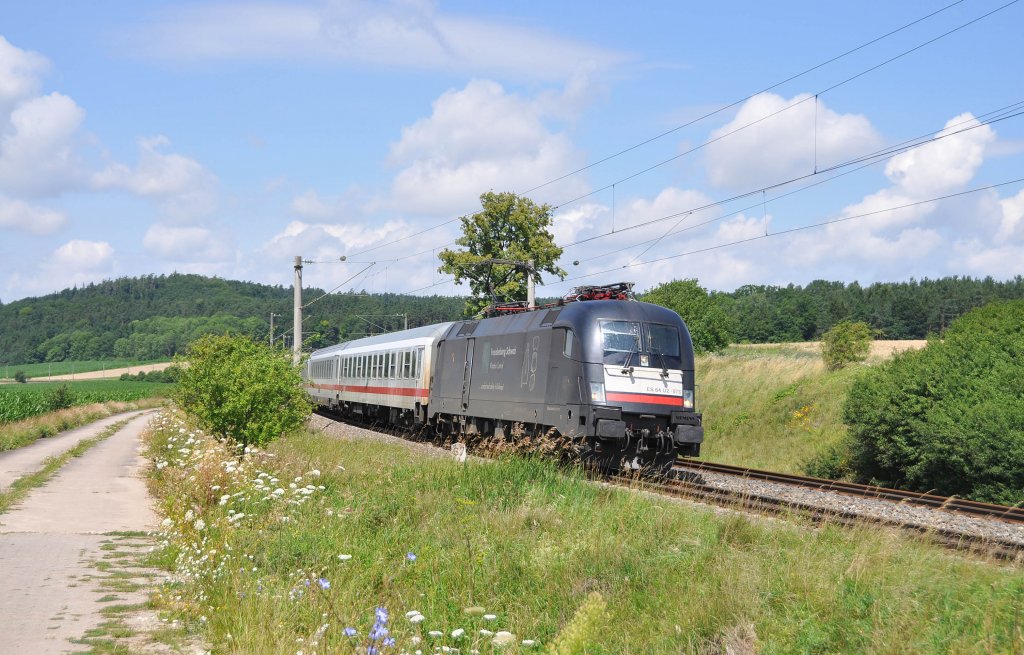 ES 64 U2-073 MRCE Dispolok-DB Fernverkehr mit IC 2083(Knigssee) nach Berchtesgaden in Mitteldachstetten.Bild entstand am 18.7.2012