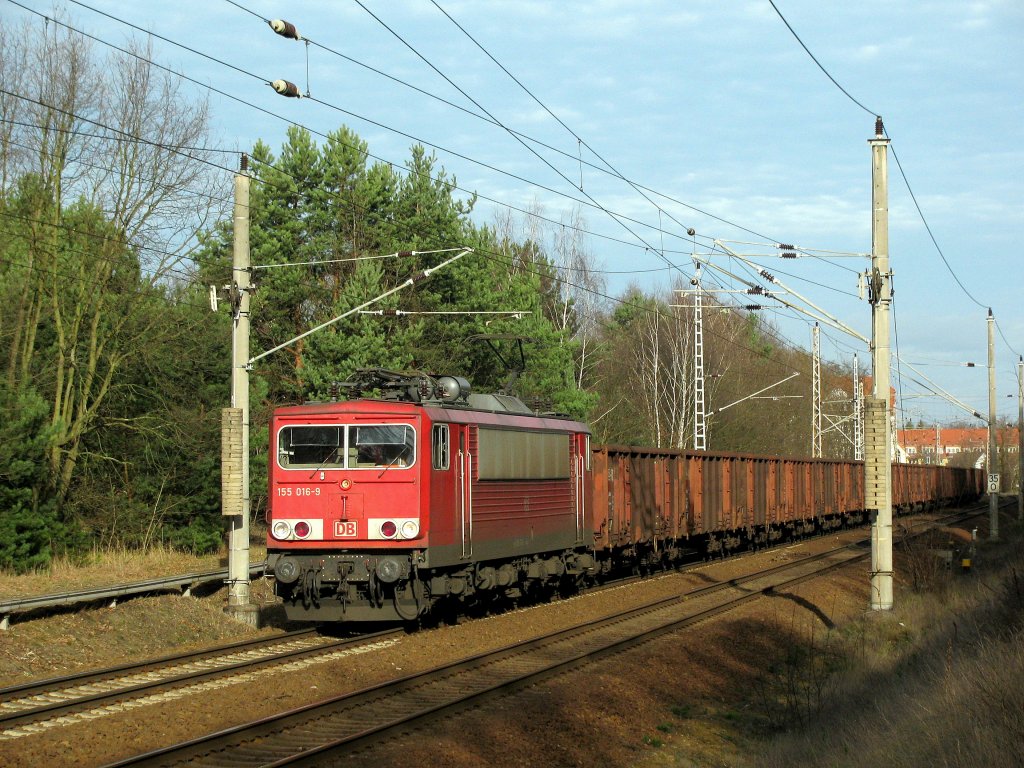 Es folgte 155 016-9 mit einem Kohlependel Knigs Wusterhausen - Spreewitz um 13:02 durch Bestensee.
Leistung: CS 61647 BKW - BSPE