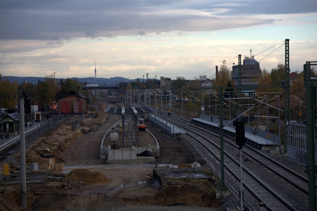 Es tut sich was in Radebeul Ost. Blick auf den im Bau befindlichen S-Bahnsteig am 03.11.2012 gegen 16:01 Uhr