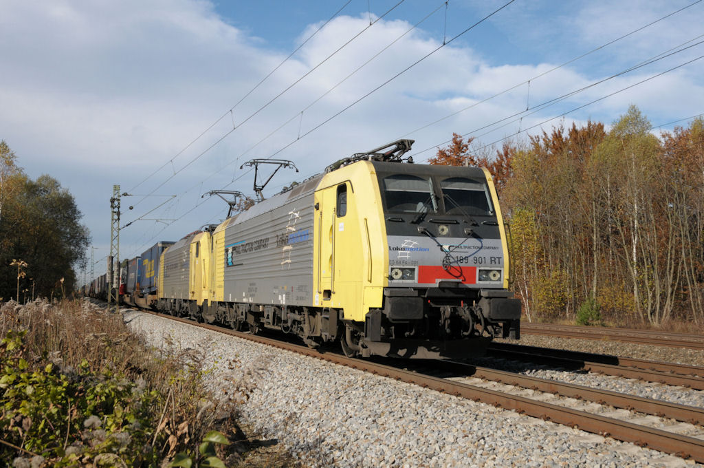 ES64 F4-001 & 002 am 30.10.10 in Haar/Mnchen