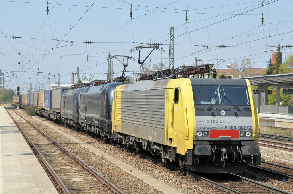 ES64 F4-026 sowie ES64 U2-029 & 033 am 25.04.10 am Heimeranplatz