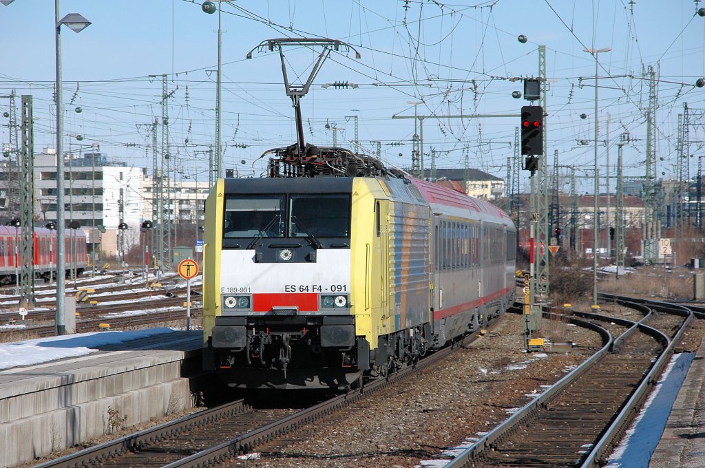 ES64 F4-091 am 21.02.10 mit EC 82 aus Verona in Mnchen Ost