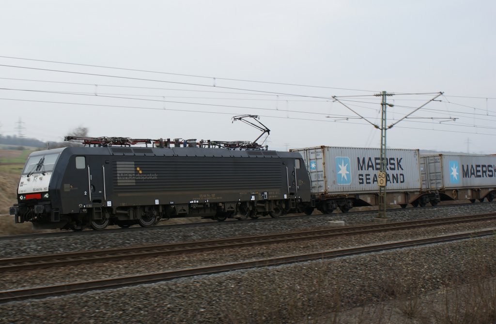 ES64 F4-157 (189 157-1)MRCE Dispolok-BoxXpress mit KLV-Zug bei Iphofen am 29.03.2012 