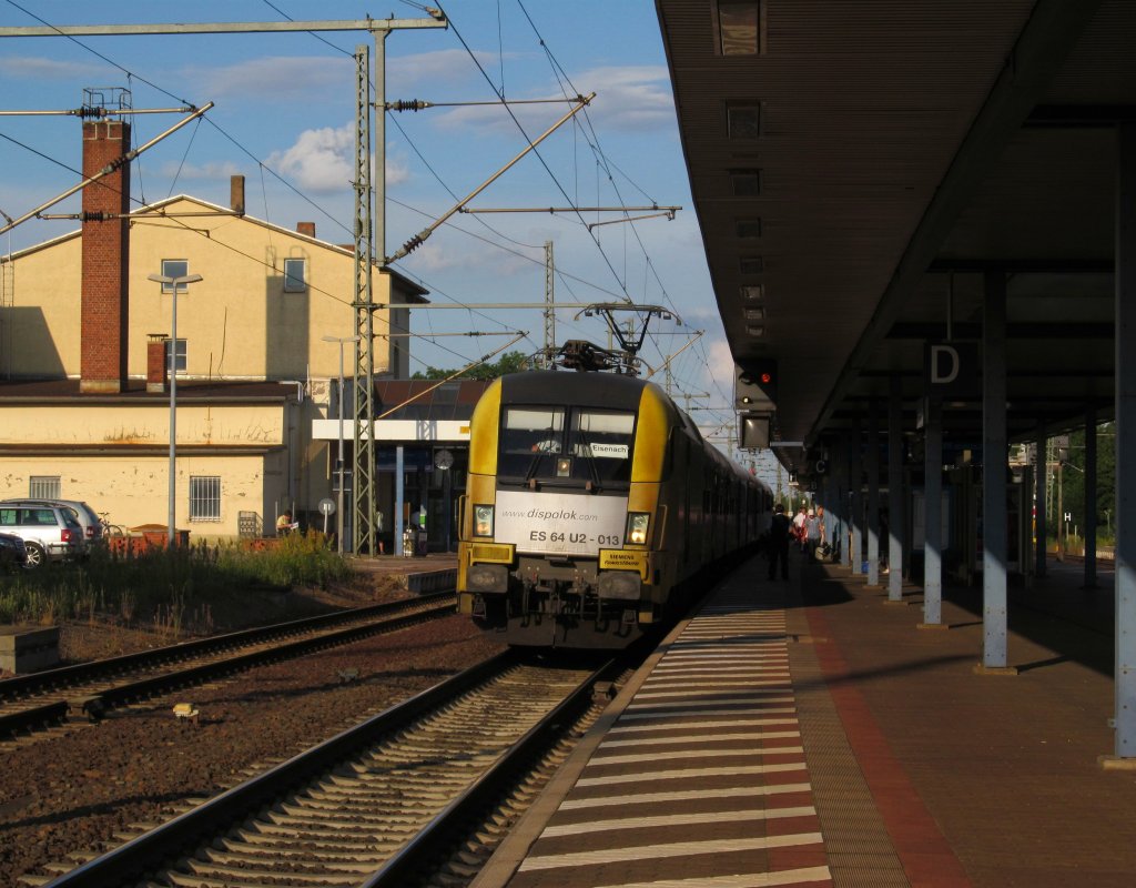 ES64-U2 013 steht am 07. Juli 2012 mit einer RB nach Eisenach im Bahnhof Gotha.