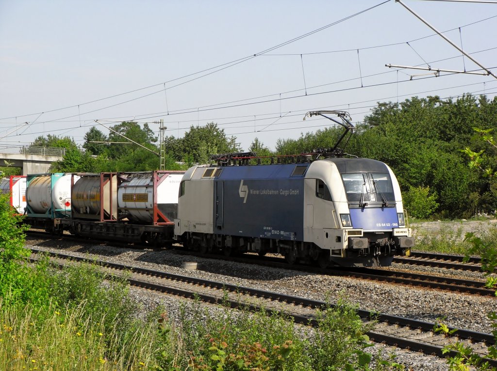 ES64 U2-060 der Wiener Lokalbahnen AG mit Gz in Markt Einersheim am 29.06.2011