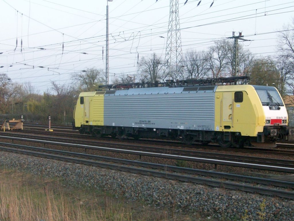 ES64F4-095 12.04.2010 auf nrdlichem Gleisbereich Hbf Potsdam