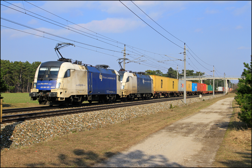 ES64U2-023+019 mit dem TEC 43623 am 17.03.13 kurz vor Neunkirchen/N.