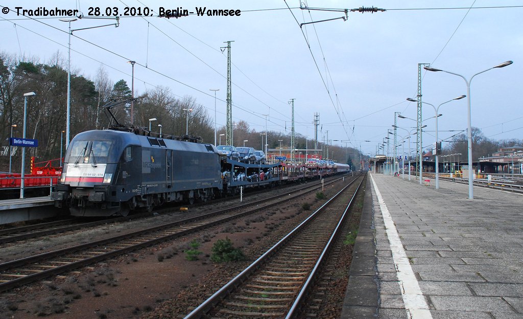 ES64U2-074 mit dem AZ 13394 aus Schwarzach St. Veit nach Hamburg in Berlin-Wannsee