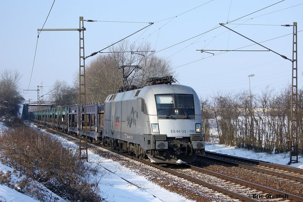 ES64U2-100 von Hupac am 16.2.2010 in Ahlten. 