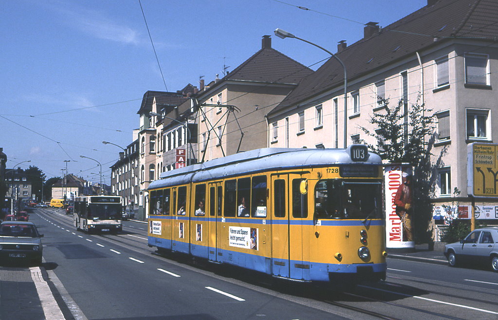 Essen Tw 1728 in der Altendorfer Strae im Stadtteil Borbeck, 06.08.1992.