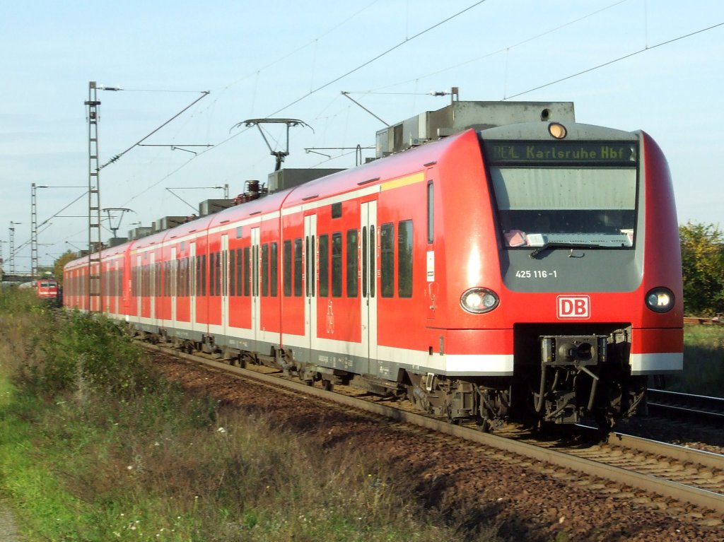 ET 425 116 durchfhrt als RE 4 den HP Wiestal auf der Fahrt nach Karlsruhe Hbf.