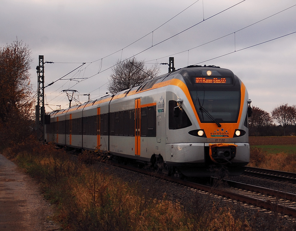 ET 7.02 bei Korschenbroich nach Hamm unterwegs am 26.11.2011