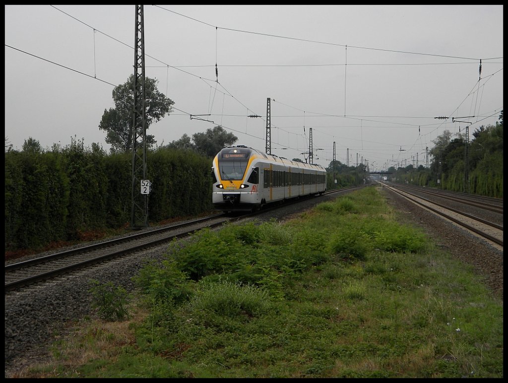 ET 7.02 der Eurobahn bei der Durchfahrt durch Dsseldorf Angermund, 22.07.2010
