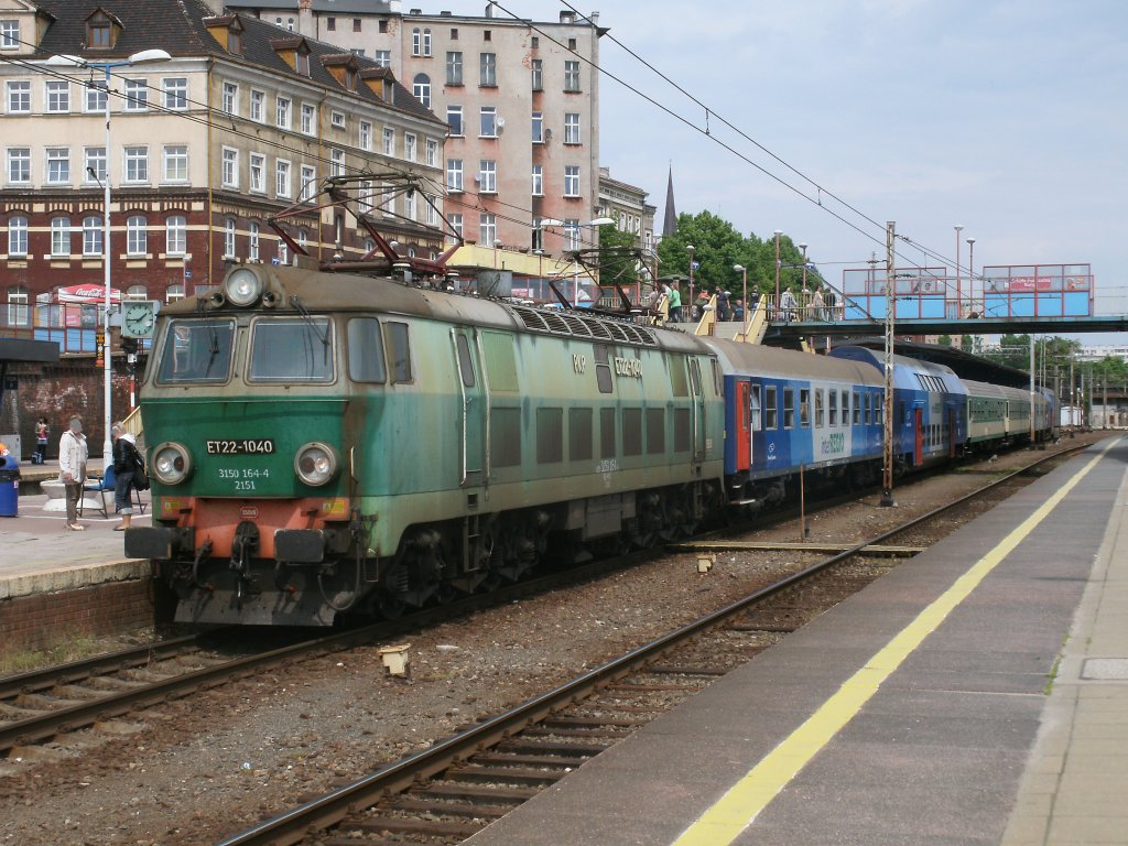 ET22-1040,am 14.Mai 2011,in Szczecin Glowny.