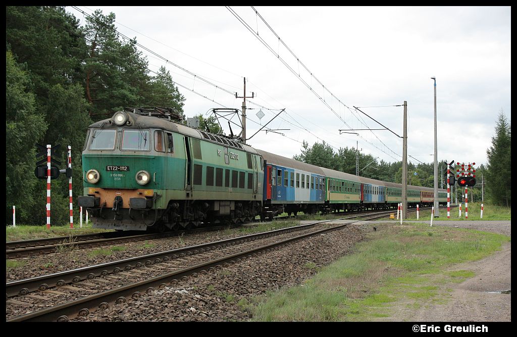 ET22 1112 am 10.08.2012 in Ladzin.