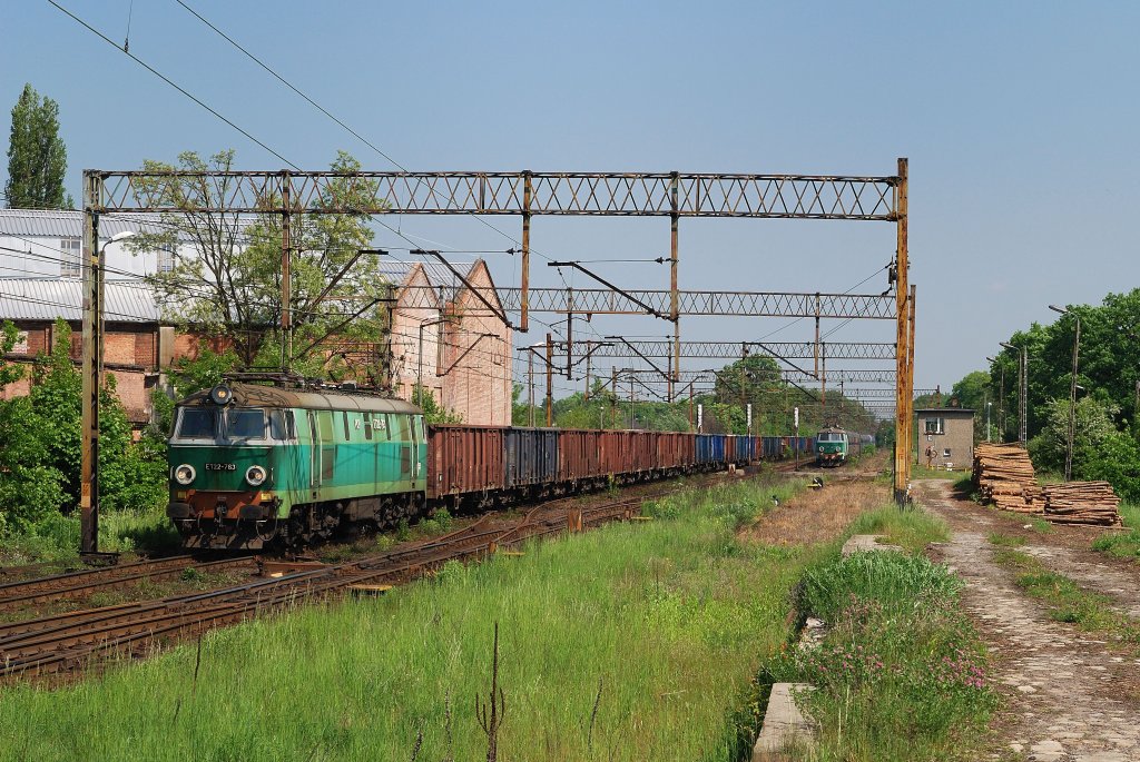 ET22-763 mit Kohlezug in Kuznia Raciborska (19.05.2011)