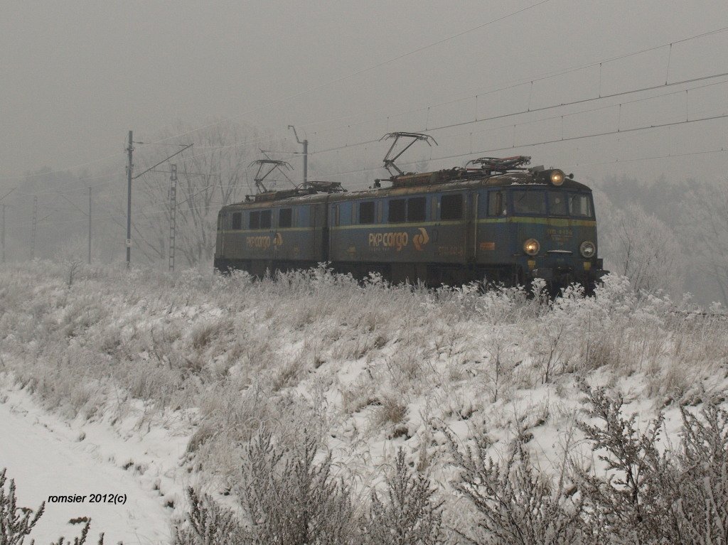 ET41-041 bei Tichau(Oberschlesien)am 09.12.2012