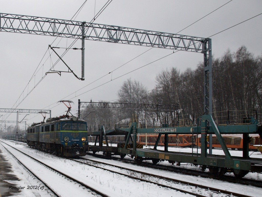 ET41-151 PKP Cargo in Tichau am 15.01.2012.(Oberschlesien)