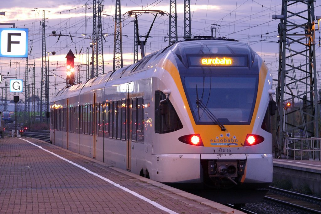 ET5.15 der Eurobahn im Dortmunder Hauptbahnhof 6.11.2009